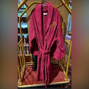 NWT Disney Parks‎ Hollywood Tower of Terror Terry Cloth Robe